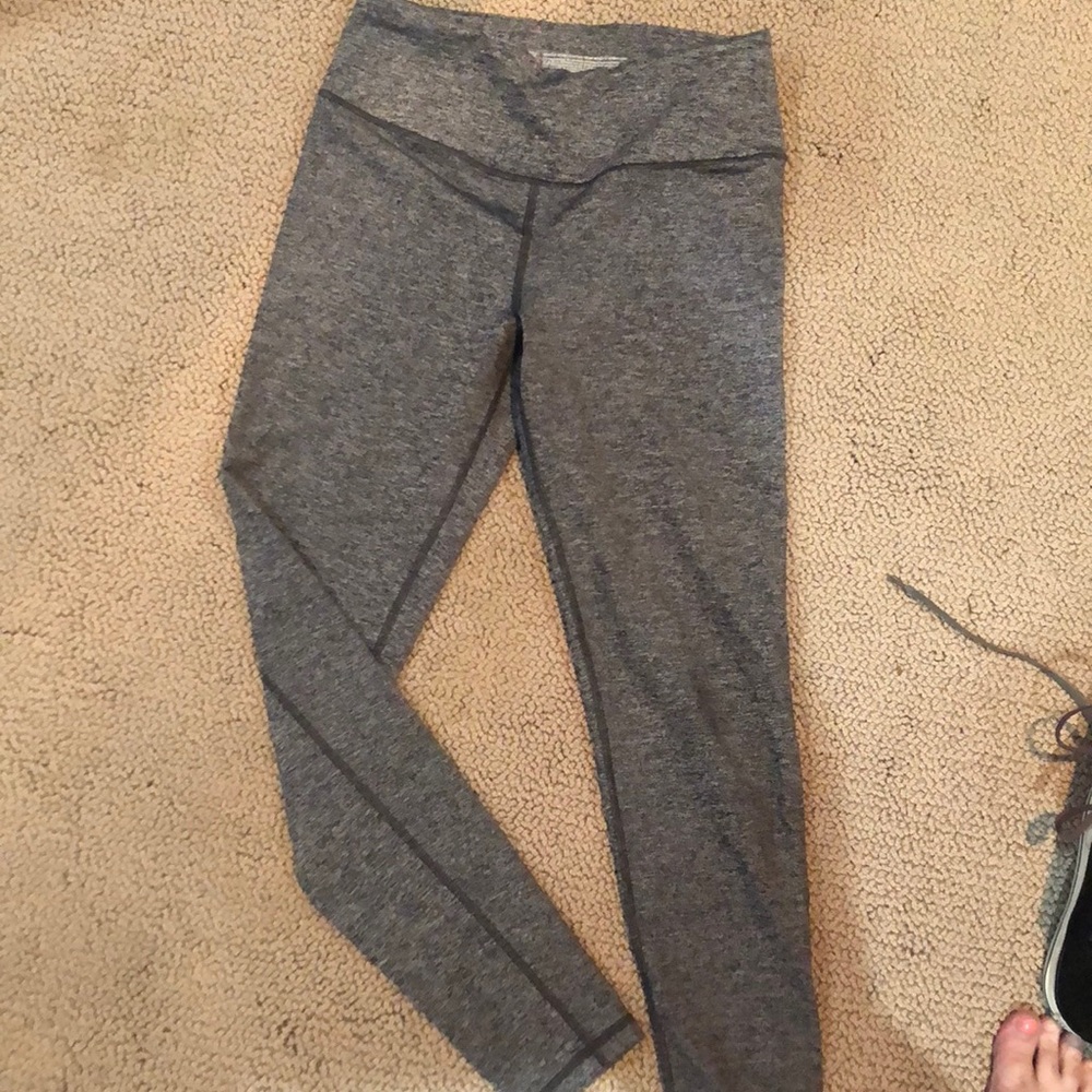 Victoria’s Secret Sport leggings